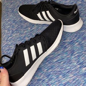 women’s size 7 black adidas